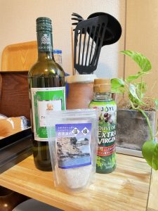 藻塩　白ワイン　オリーブオイル