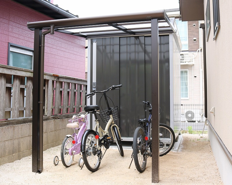 出雲市　自転車小屋